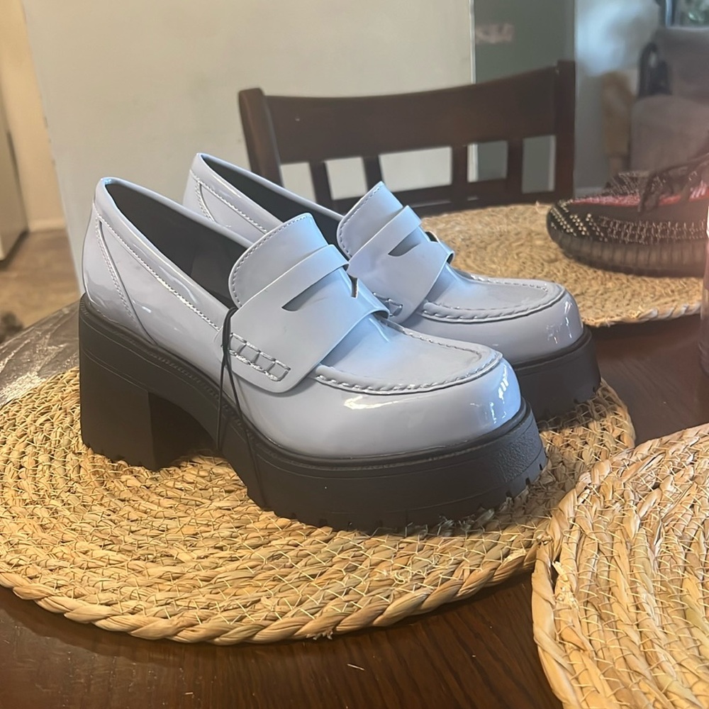 New never work Soda women’s shoes size 8.